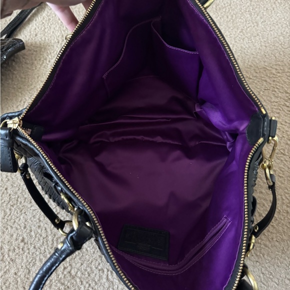 Coach Black Shoulder Bag with Pleated Design - Picture 4 of 4